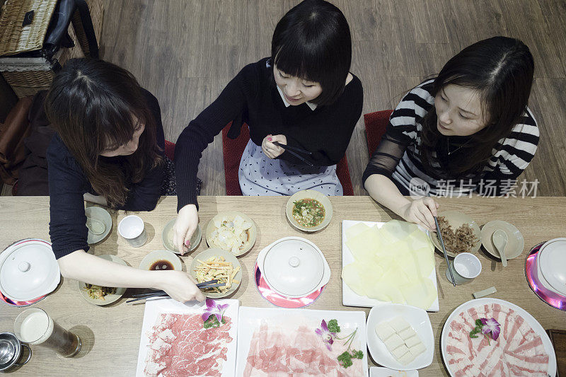 Enjoy shabushabu